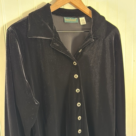 Harve Benard Women’s Black Velvet Button-Down Long Sleeve Blouse Size Large - Picture 3 of 11